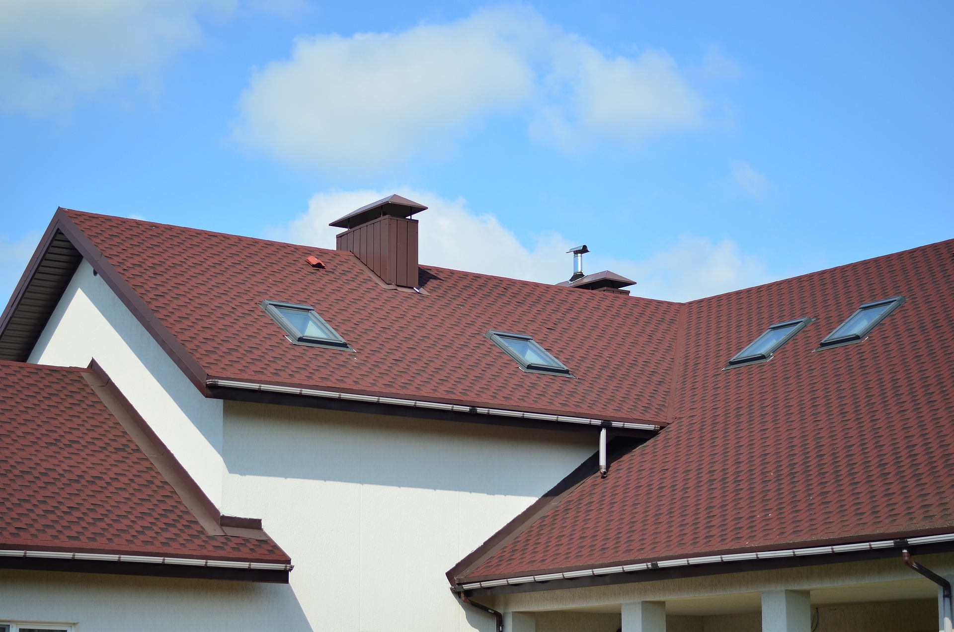 Czyszczenie dachówki – jak zadbać o piękny wygląd Twojego dachu?