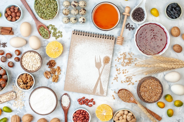 Jakie są najczęstsze wyzwania w gotowaniu bez glutenu i niskobiałkowo?